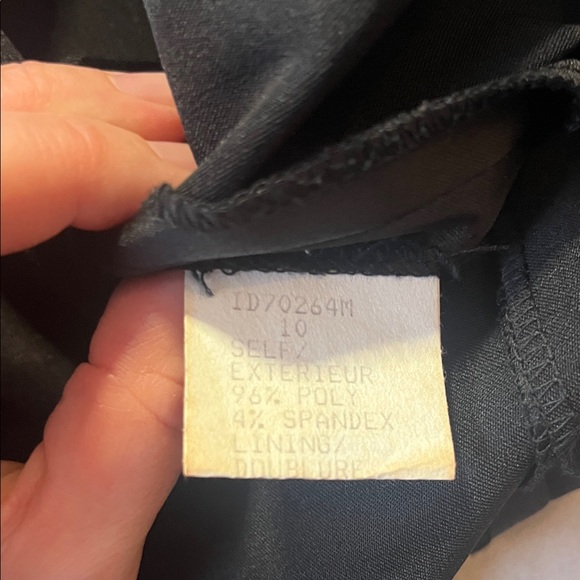 Chic Black Pencil Skirt for Women - Picture 8 of 10